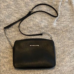 Michael Kors cross body purse